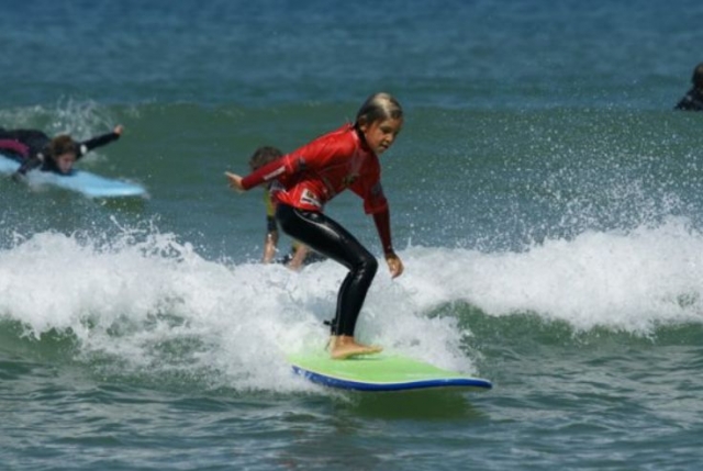  Surf school in Lacanau 